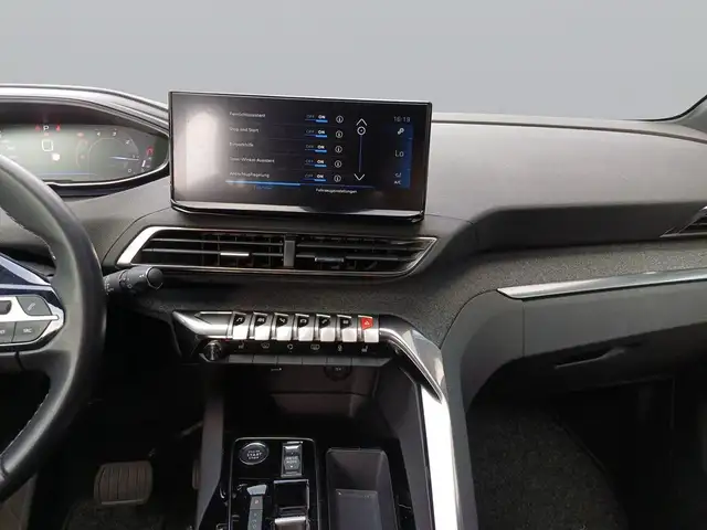 Peugeot 3008 view 12