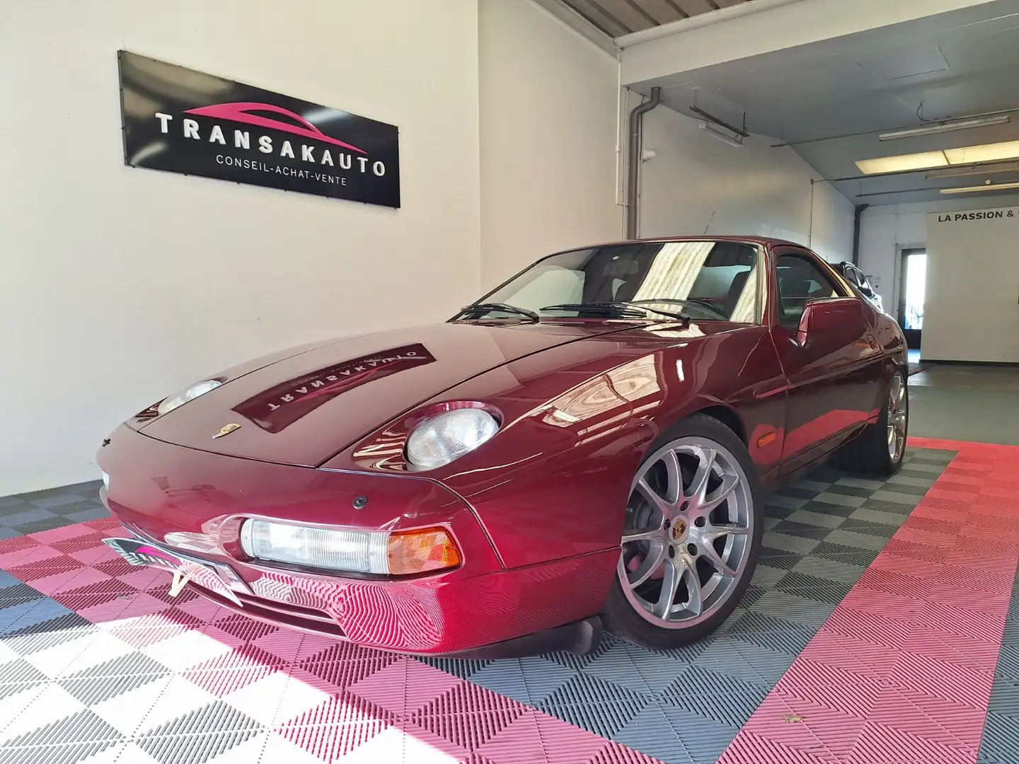 Porsche 928 928 5.0 S4 A Rojo - 1