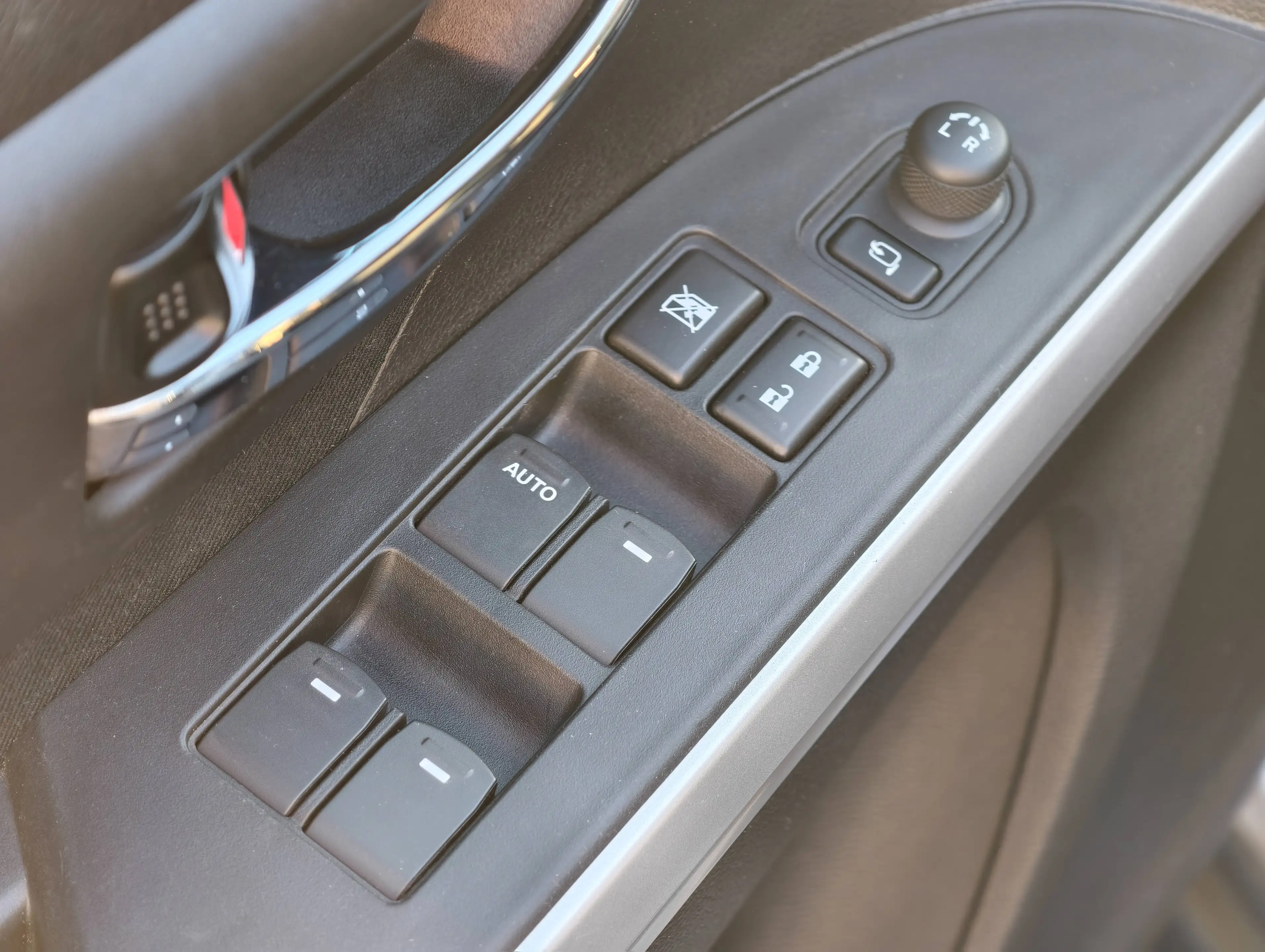 Suzuki SX4 S-Cross Comfort 4x4 — photo 8