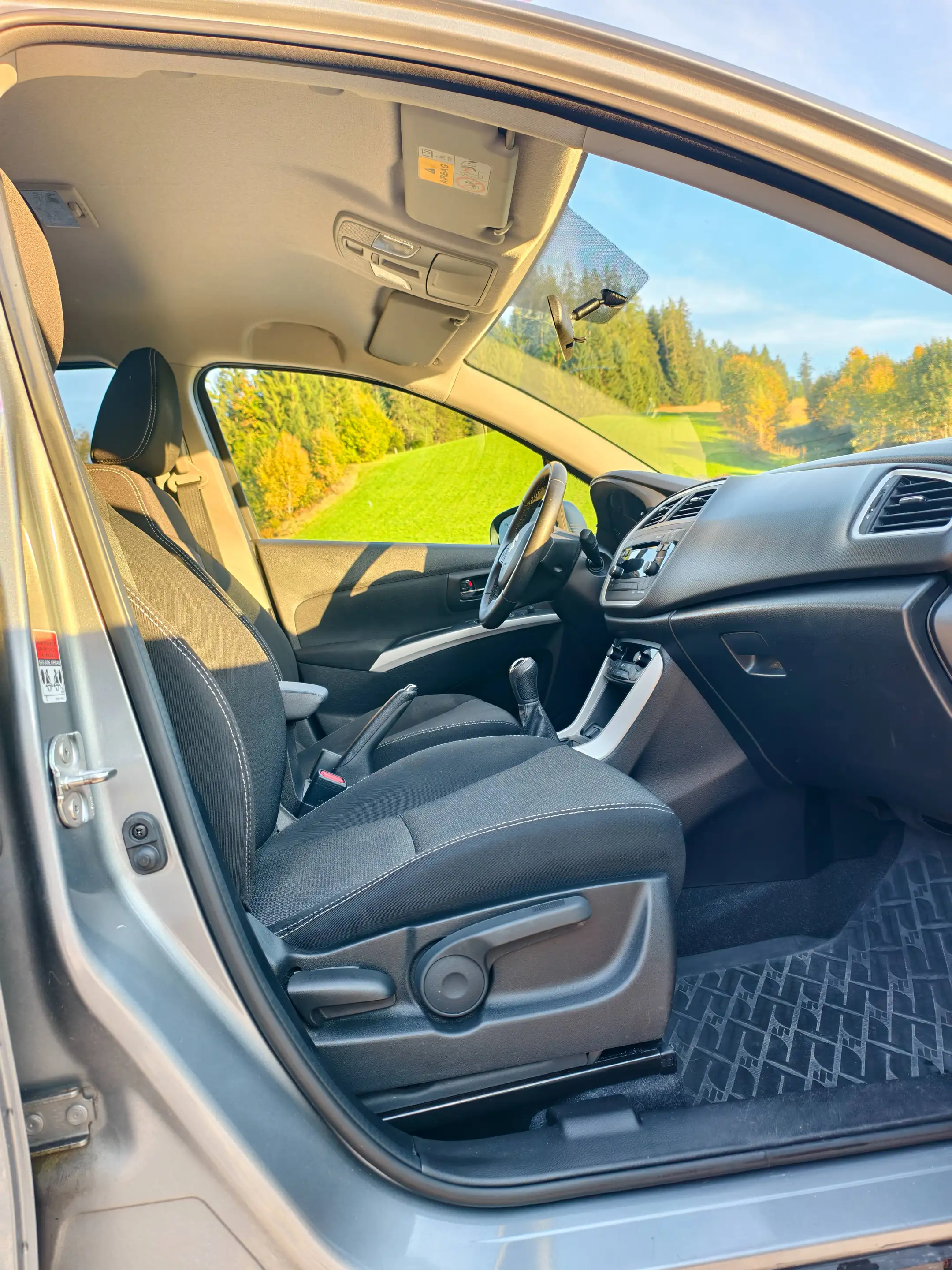 Suzuki SX4 S-Cross Comfort 4x4 — photo 12