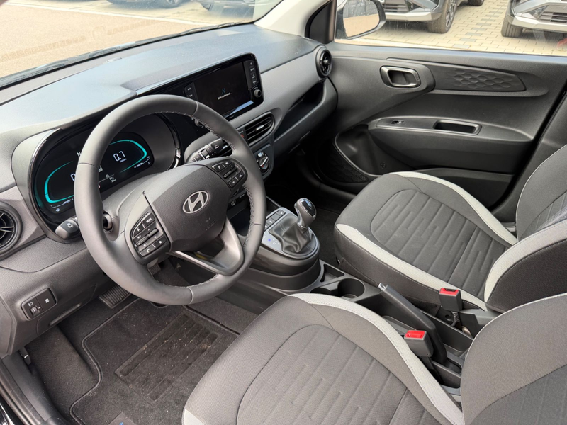 Hyundai i10 Trend 1.2 79 PS 5-AMT NAVI Sitzheizung — photo 7