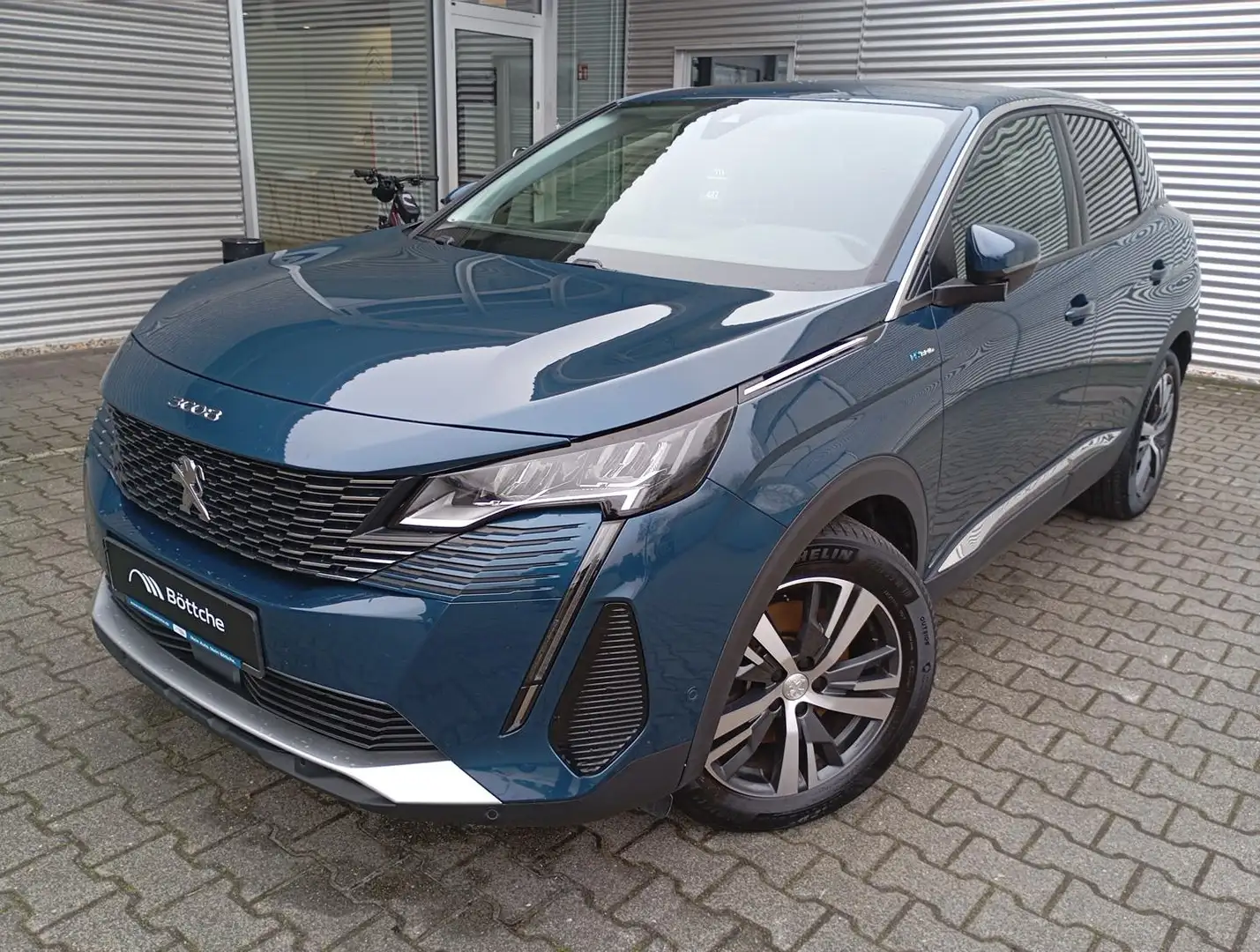 Peugeot 3008 Hybrid 225 Allure,PDC,Kamera,Navi,Klima,SHZ,Fahras Blau - 2