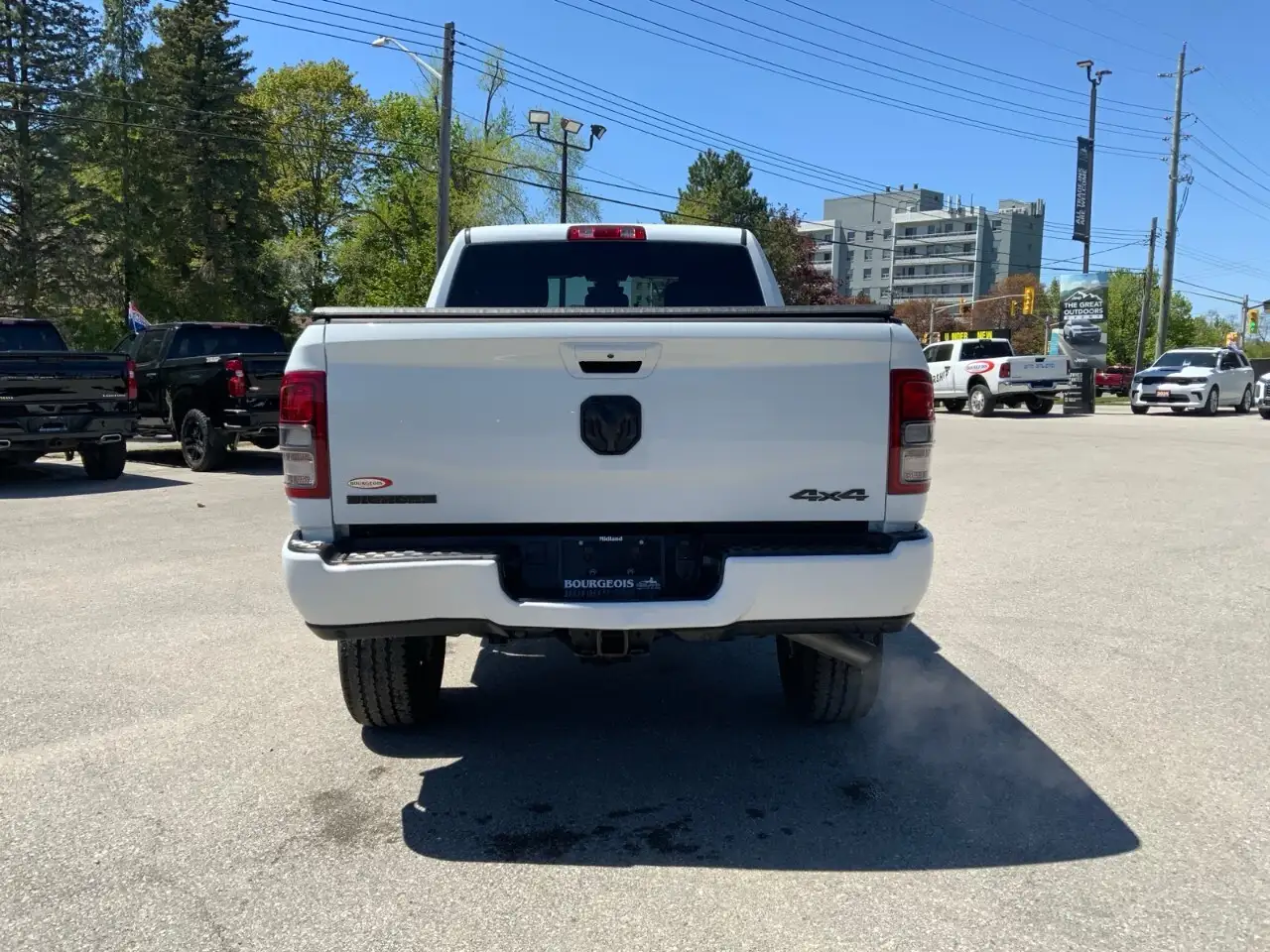 RAM 2500 снимка RAM 2500