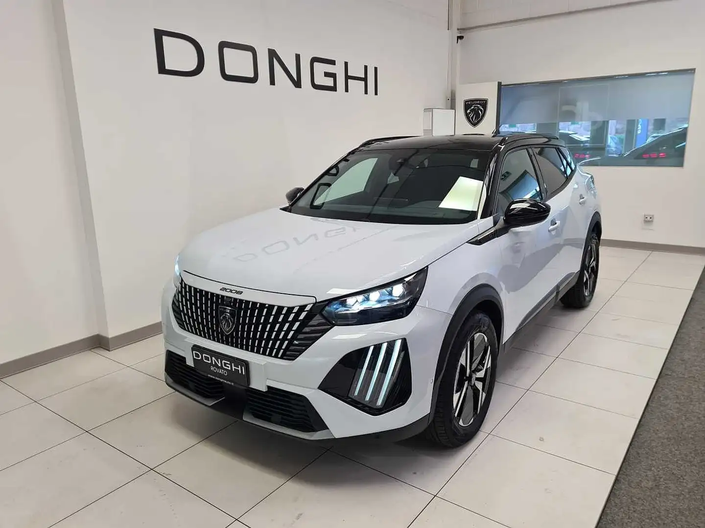Peugeot 2008 GT Hybrid 136cv e-DCS6 KM0! Bianco - 1