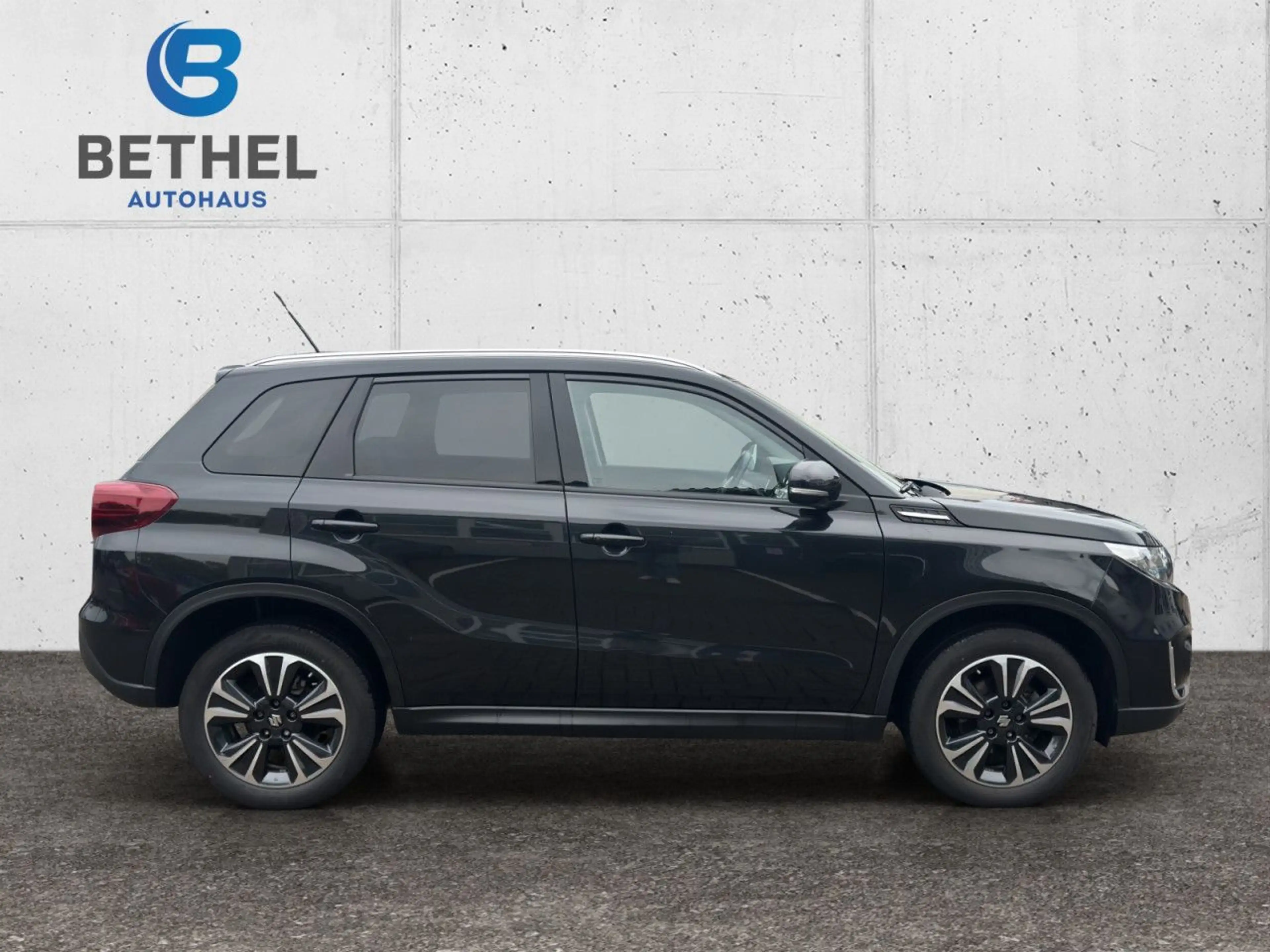 Suzuki Vitara 1.5 Dualjet Hybrid Allgrip AGS + Comfort — photo 4