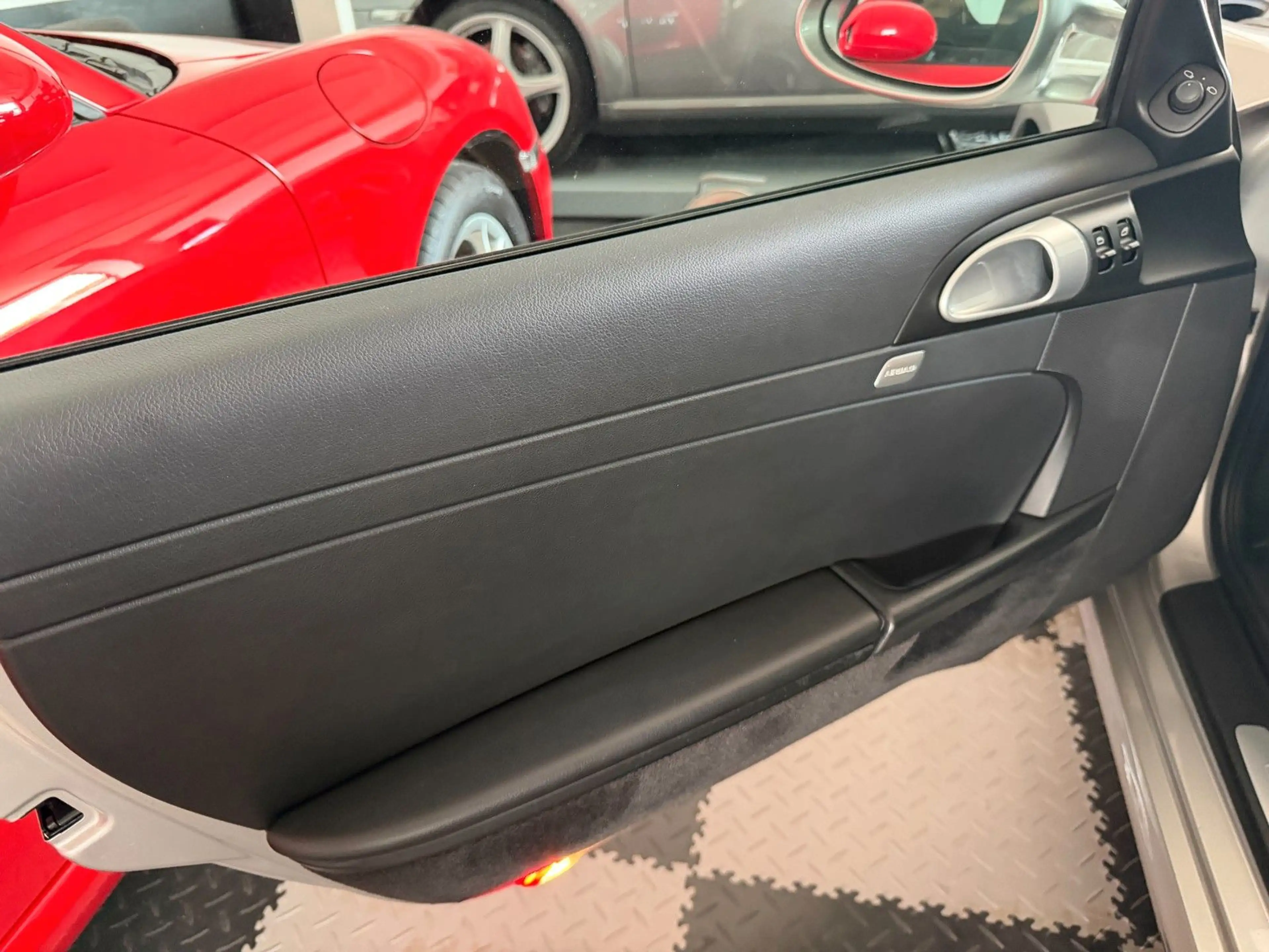 Porsche Cayman mit 56tkm, NAVI, Car Play! — photo 13