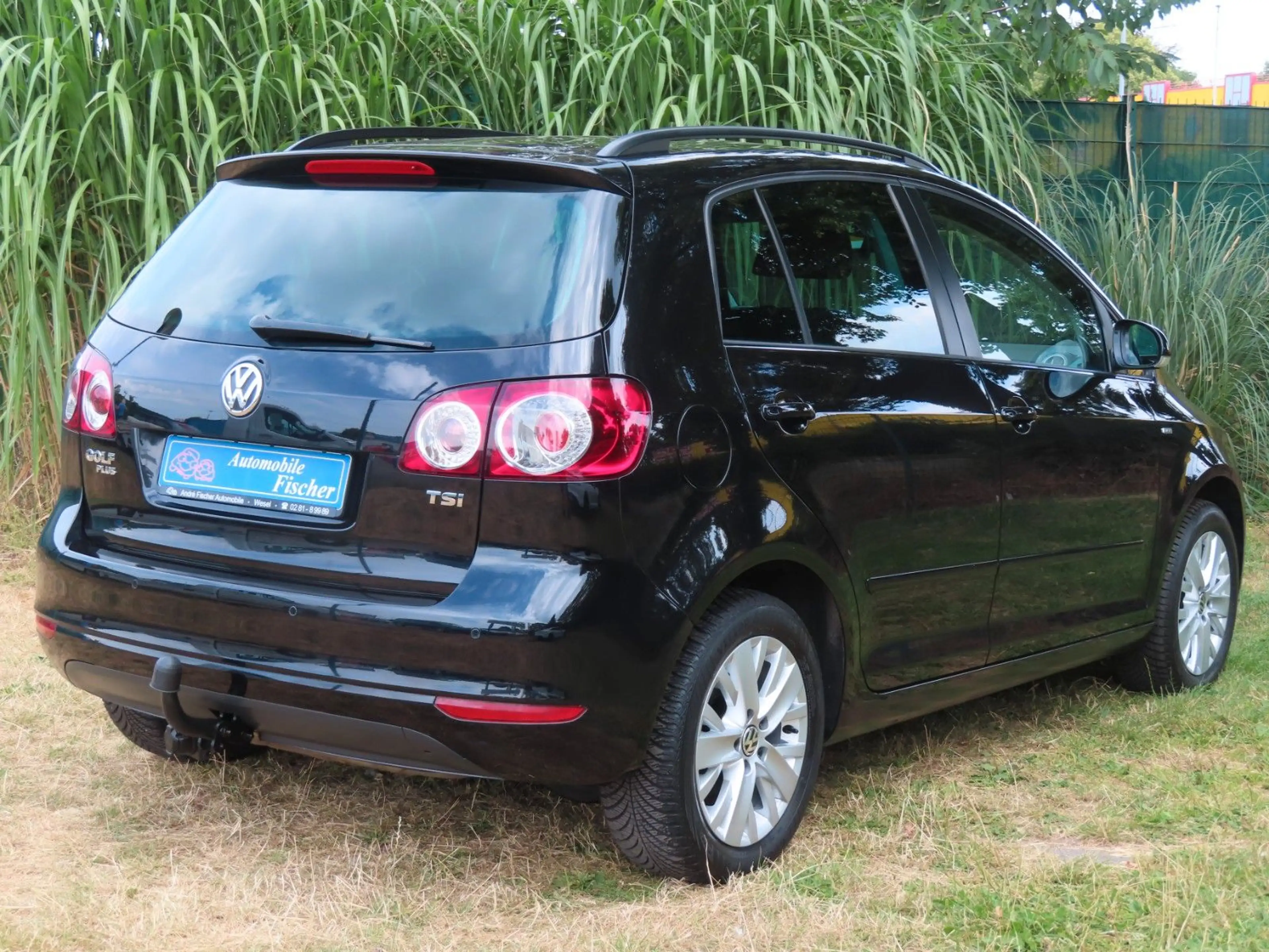 Volkswagen Golf Plus Life     "Schwarz-Met. EZ 11/2013" — photo 6