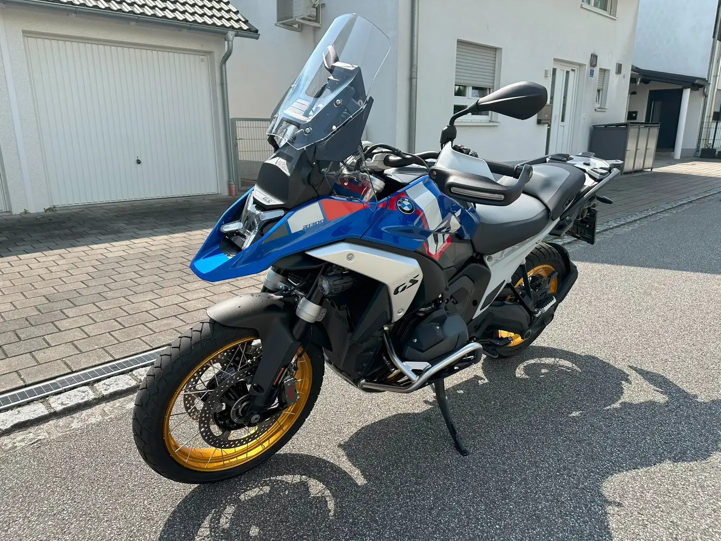BMW R 1300 GS Trophy Blau - 2