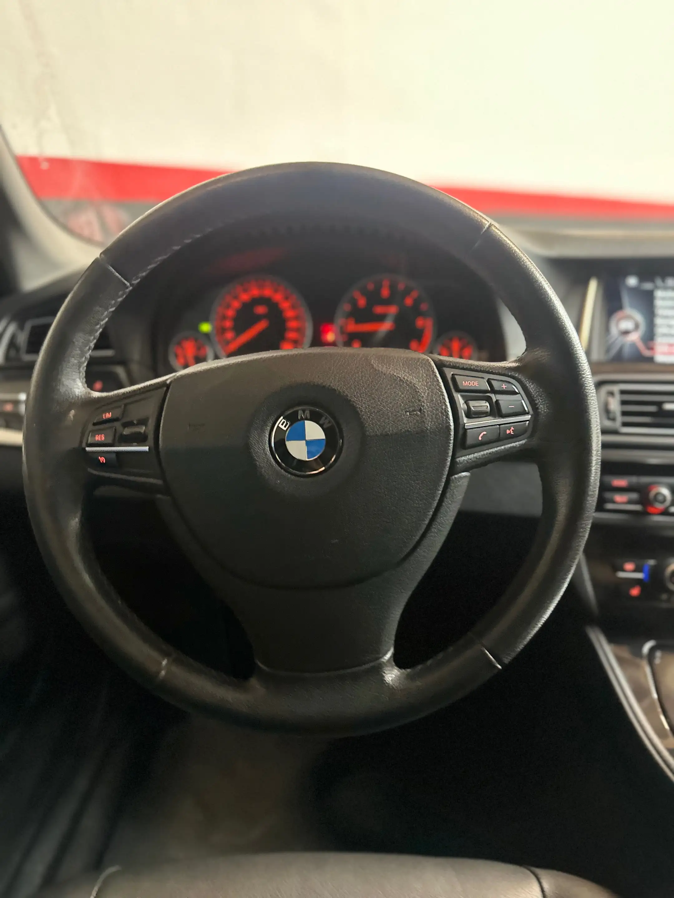 BMW 518 Touring 518 dA — photo 14