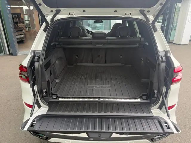 BMW X5 xDrive 45e Ansicht 12