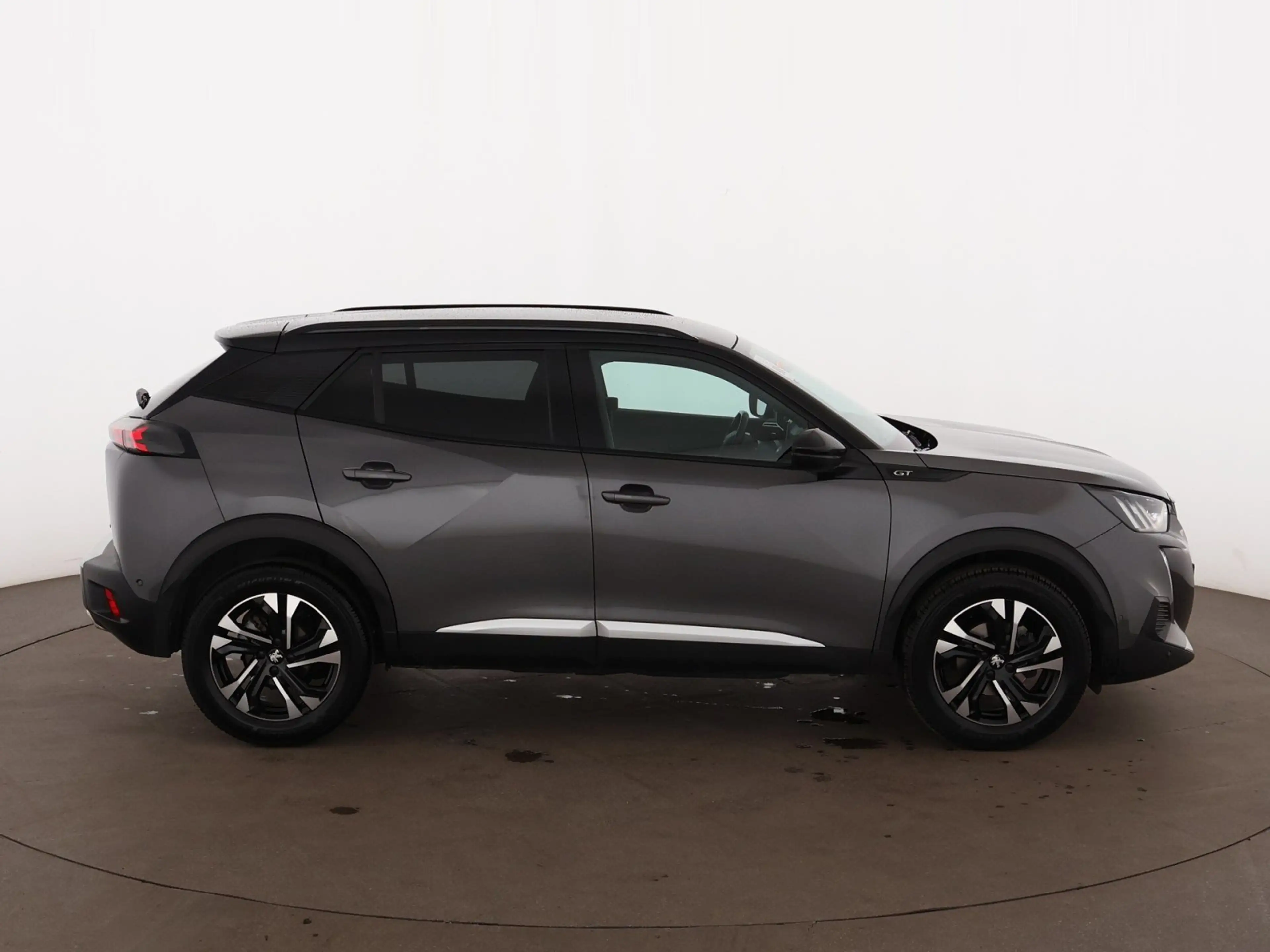 Peugeot 2008 1.2 PureTech 130 GT LED LEDER NAVI SITZHZG — photo 9