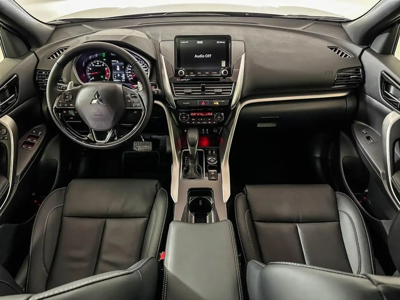 Mitsubishi Eclipse Cross снимка Mitsubishi Eclipse Cross