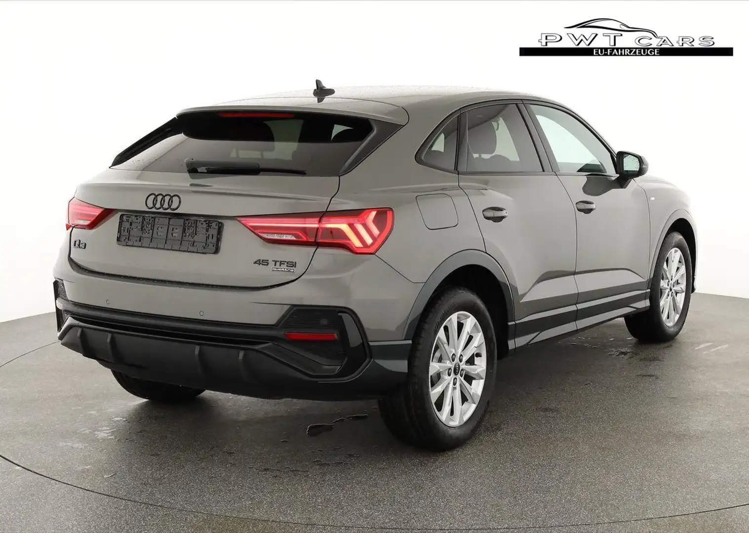 Audi Q3 Sportback 45 TFSI quattro S line qu S-LINE, AHK... Grau - 2
