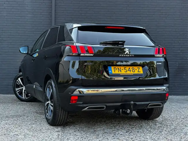 Peugeot 3008 view 5