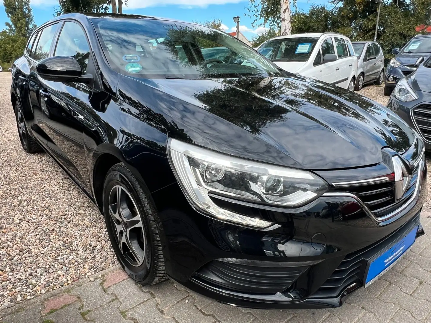 Renault Megane Grandtour Life*1.HD*Klima*81.TKM*TÜV NEU Schwarz - 2