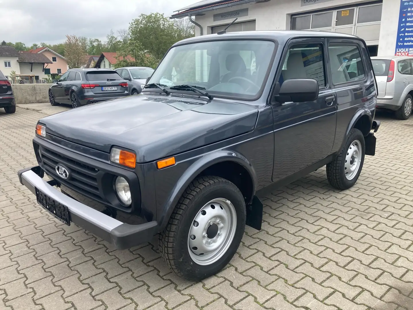 Lada Niva 4x4 Legend Gri - 1