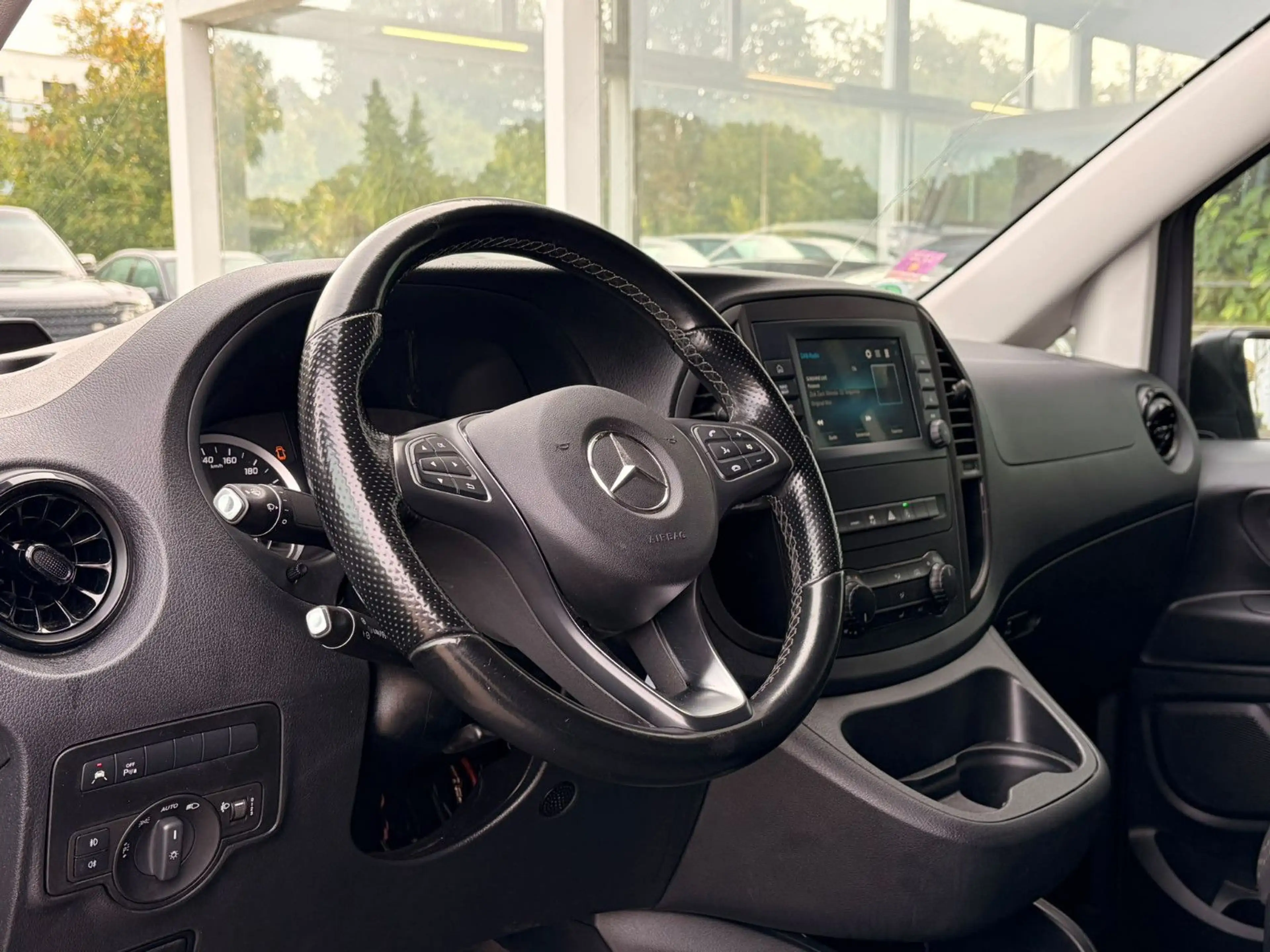 Mercedes-Benz Vito Kasten 114 CARPLAY TOTWINKEL PTC HEATER — photo 9