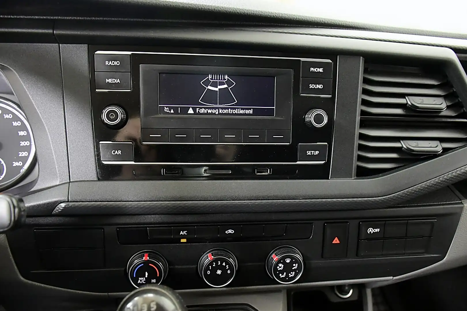 Volkswagen T6 Transporter 2.0 TDI 81kW BMT LR 4d Weiß - 2