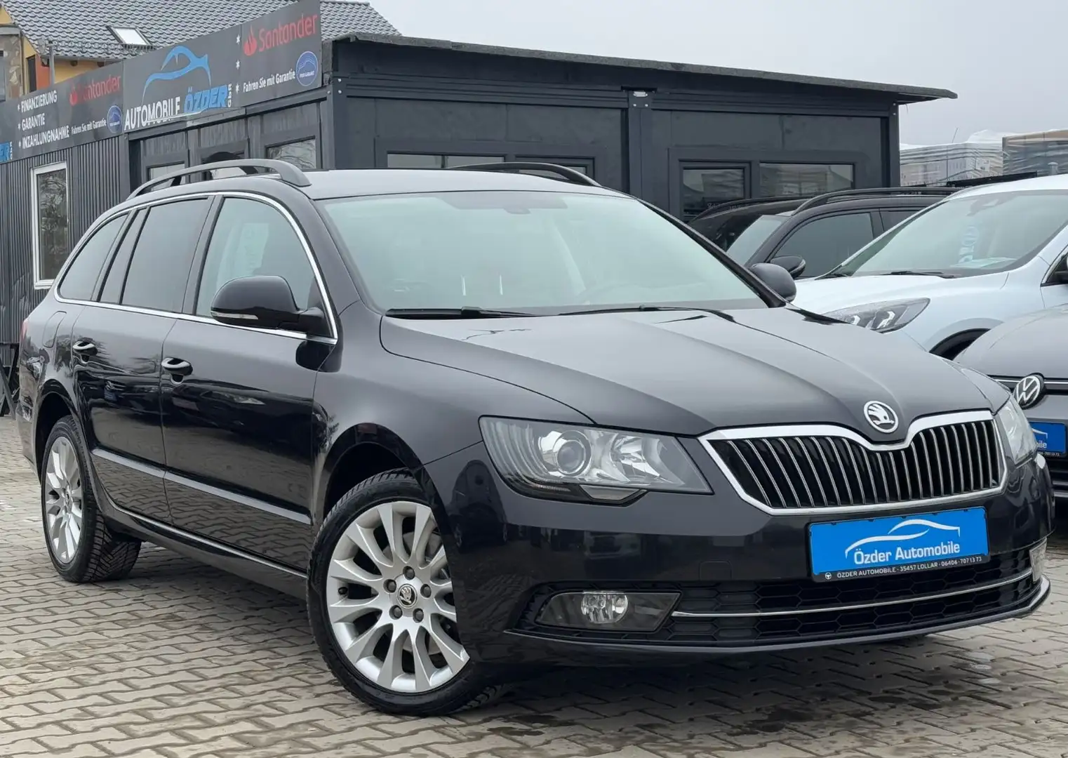 Skoda Superb Combi 2.0 TDI Exclusive++Finanzierung++ Schwarz - 1