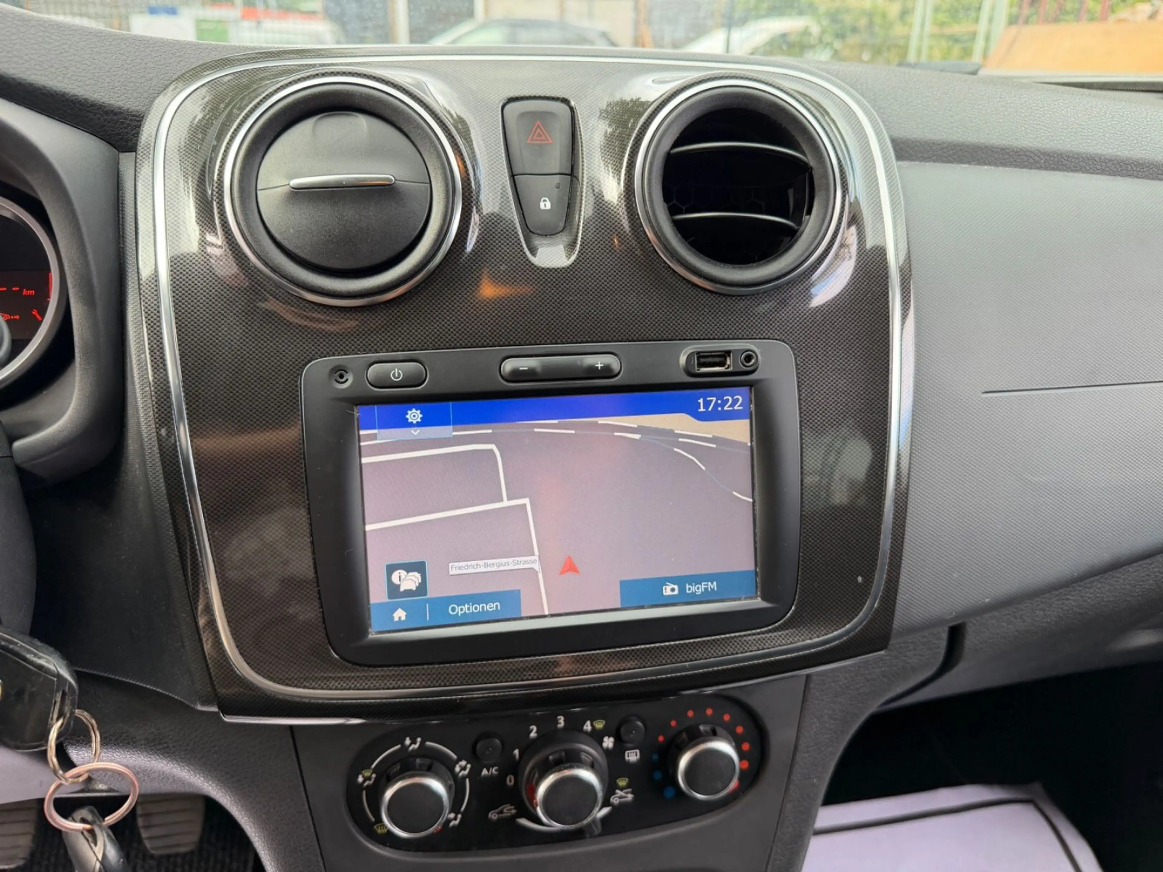 Dacia Logan MCV II  Laureate~1.HAND~FACELIFT~EU6~RFK — photo 11