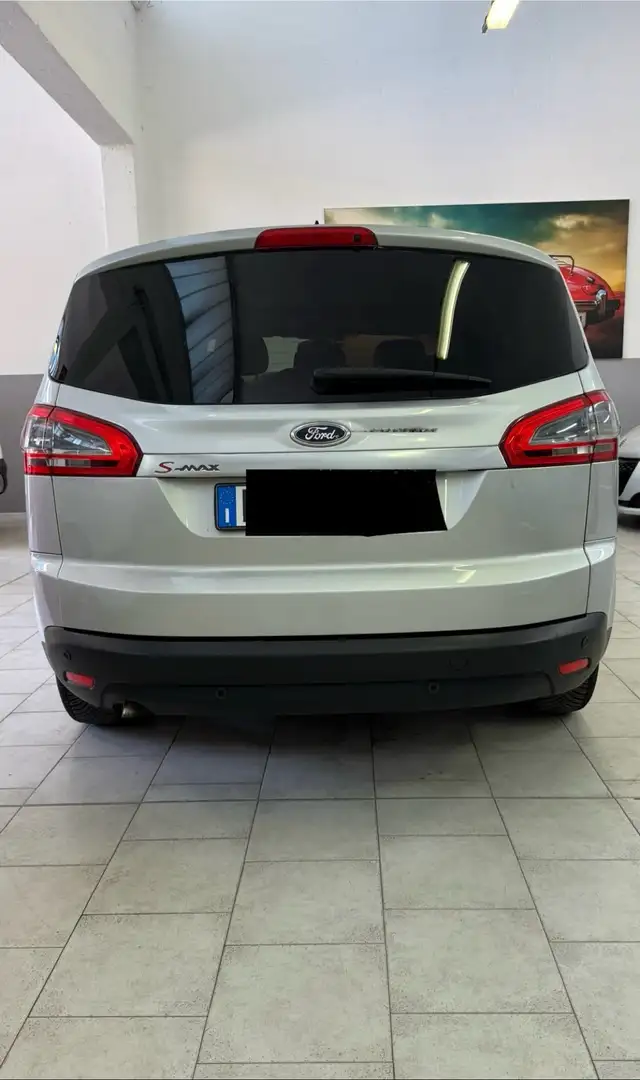 Ford S-Max 2.0 tdci Individual c/radio 163cv powershift Argent - 2