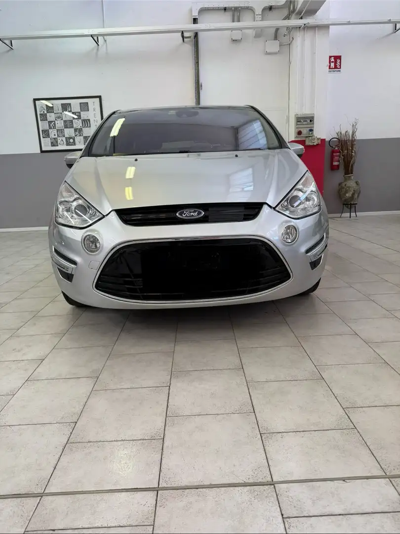 Ford S-Max 2.0 tdci Individual c/radio 163cv powershift Argent - 1