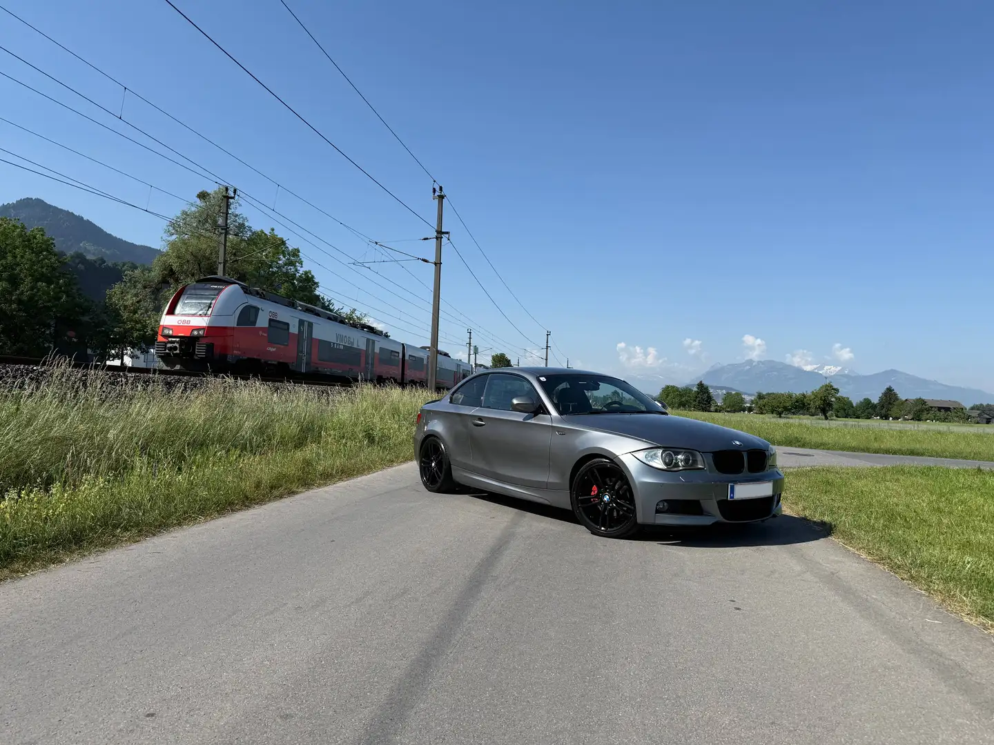 BMW 120 120d Coupé Österreich-Paket Österreich-Paket Grau - 1
