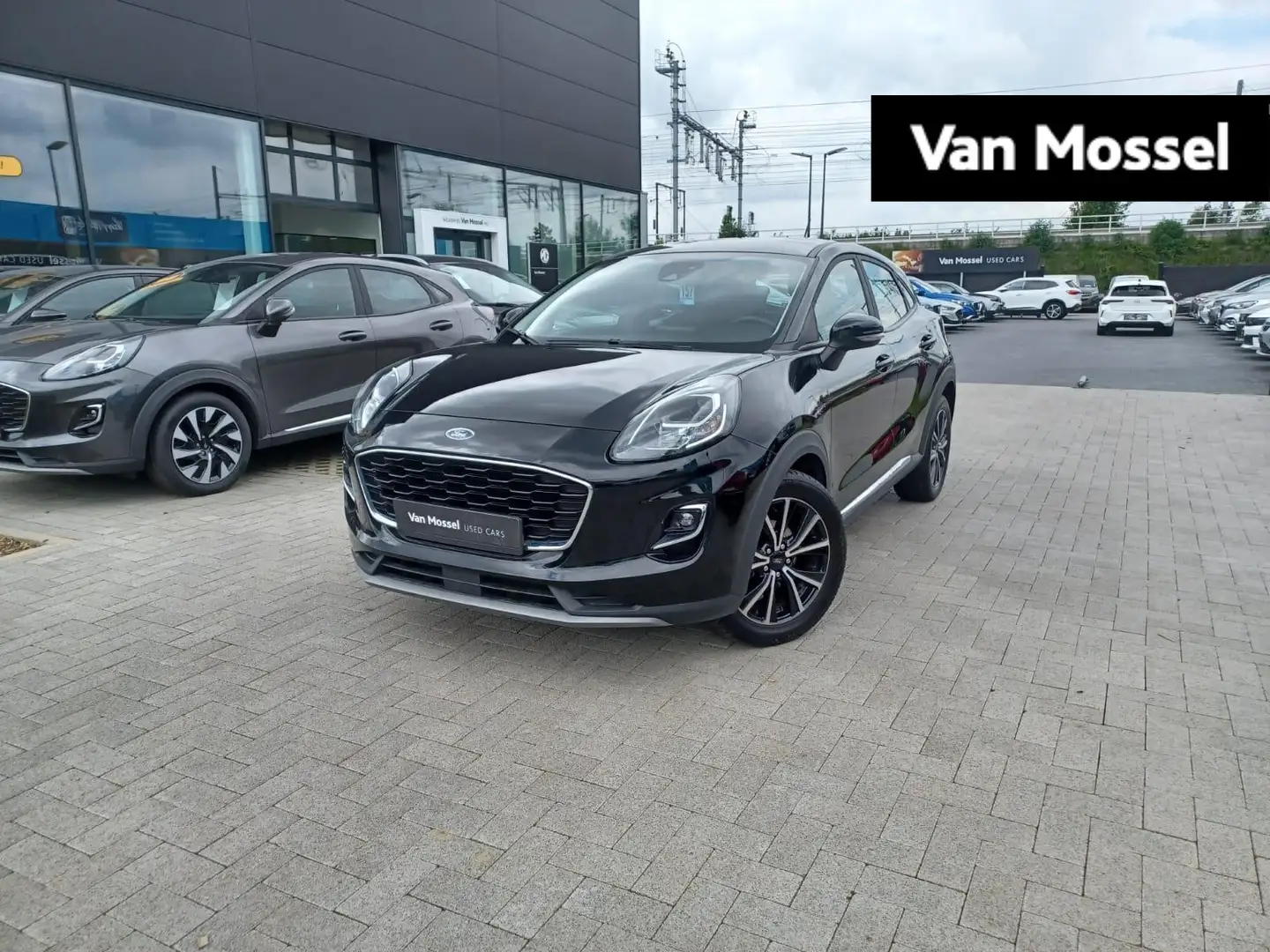 Ford Puma 1.0 EcoBoost Hybrid Titanium MHEV 125PK M6 Zwart - 1