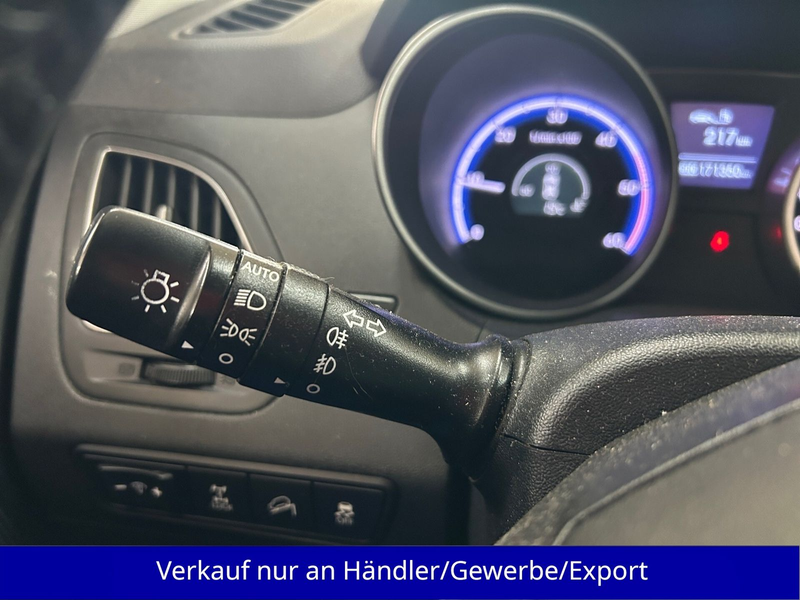 Hyundai iX35 2.0 CRDi AWD Automatik Leder SHZ PDC — photo 15