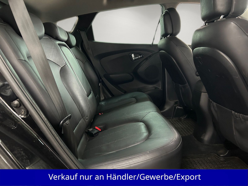 Hyundai iX35 2.0 CRDi AWD Automatik Leder SHZ PDC — photo 12