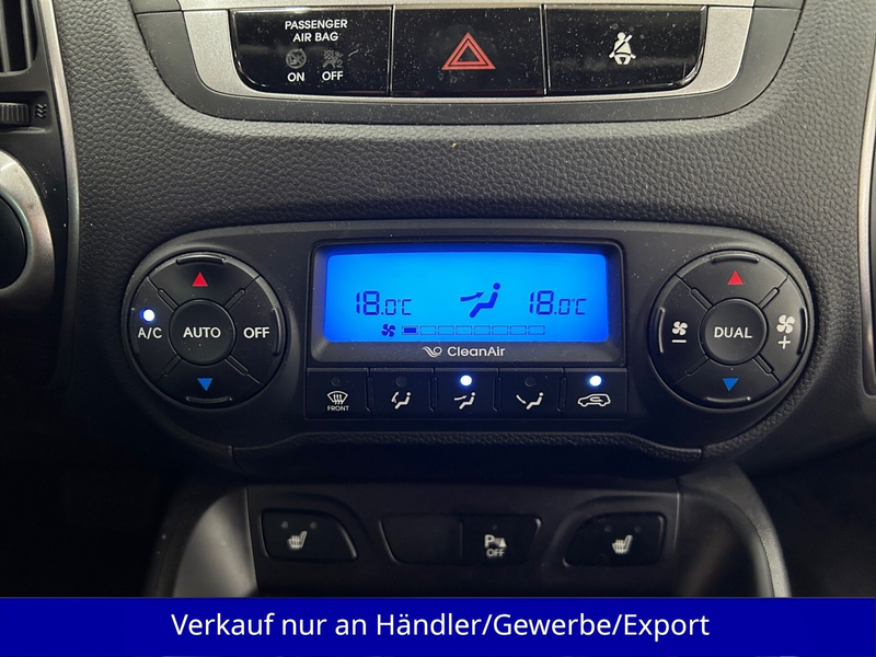 Hyundai iX35 2.0 CRDi AWD Automatik Leder SHZ PDC — photo 13
