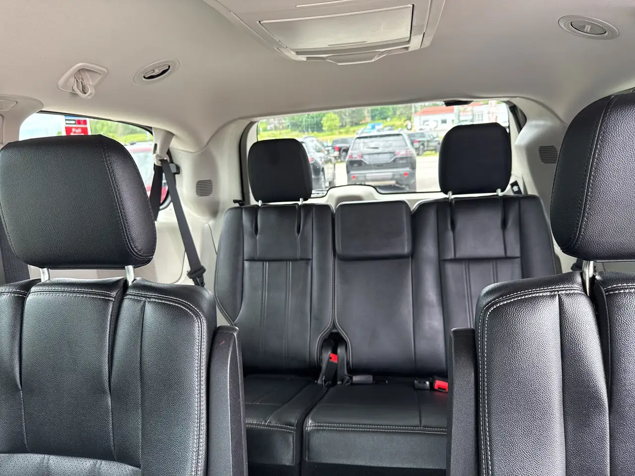 Dodge Grand Caravan photo Dodge Grand Caravan