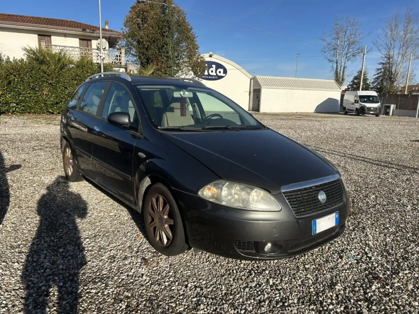 Fiat Croma 1.9 Multijet Dynamic Gri - 2