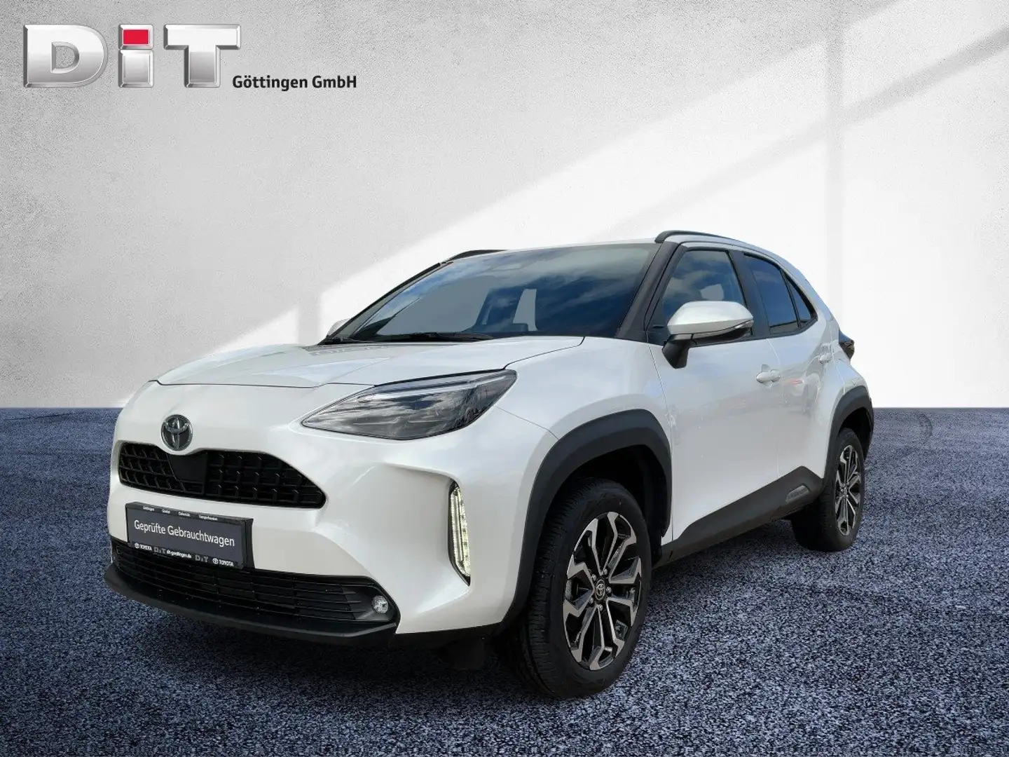 Toyota Yaris Cross & 1.5 E Black & White ACC+LED+Navi Blanc - 2