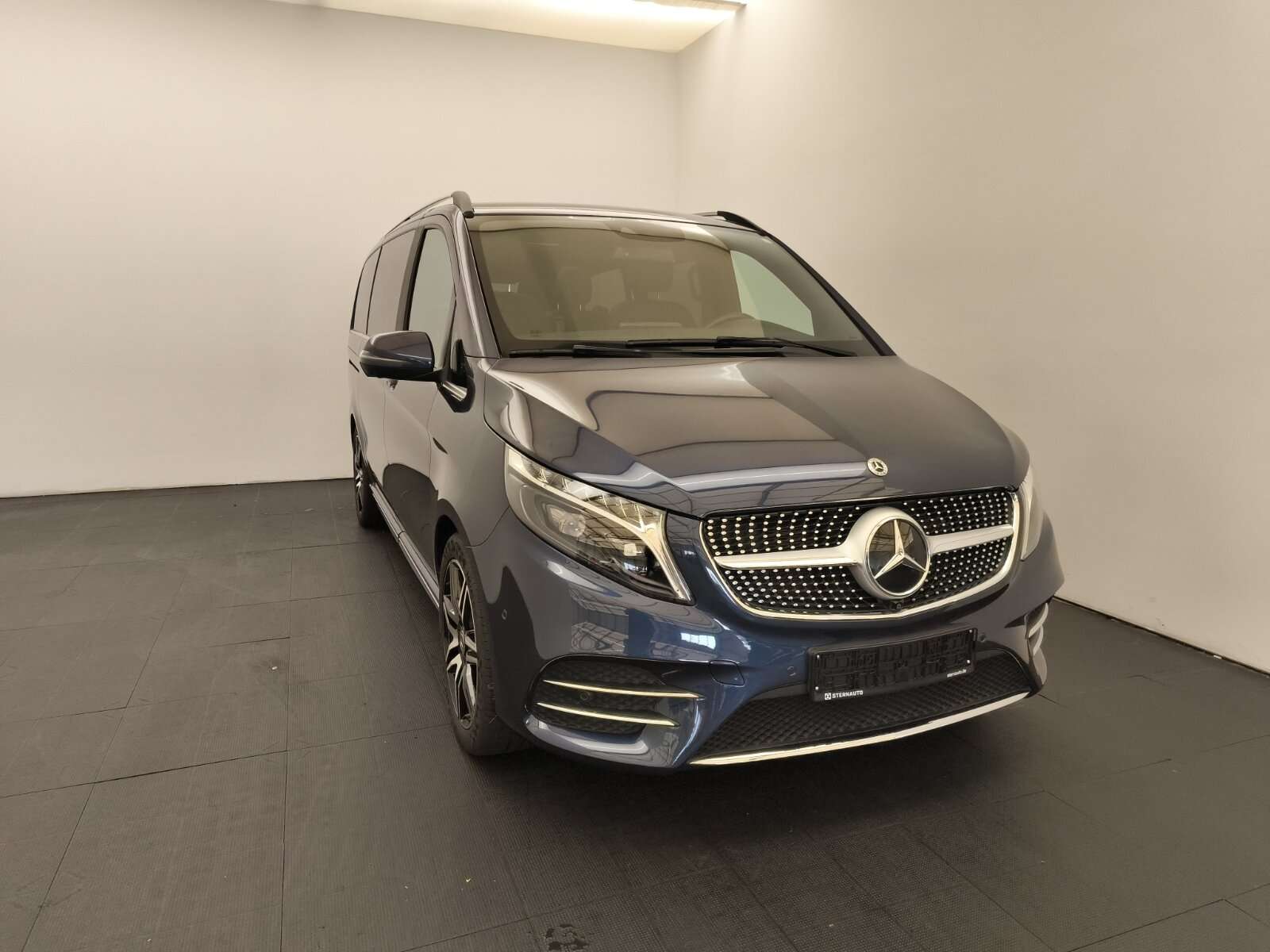 Mercedes-Benz V 250