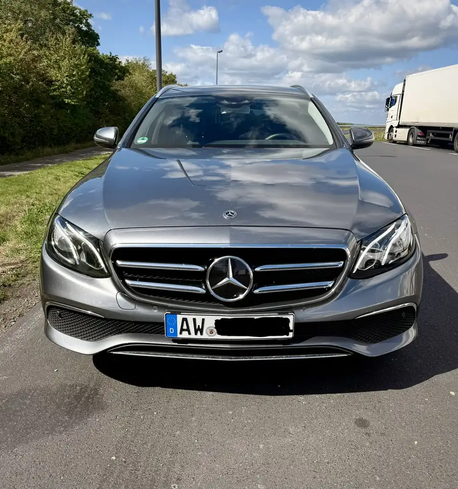 Mercedes-Benz E 220 E 220 d (213.204) — photo 1 of 15