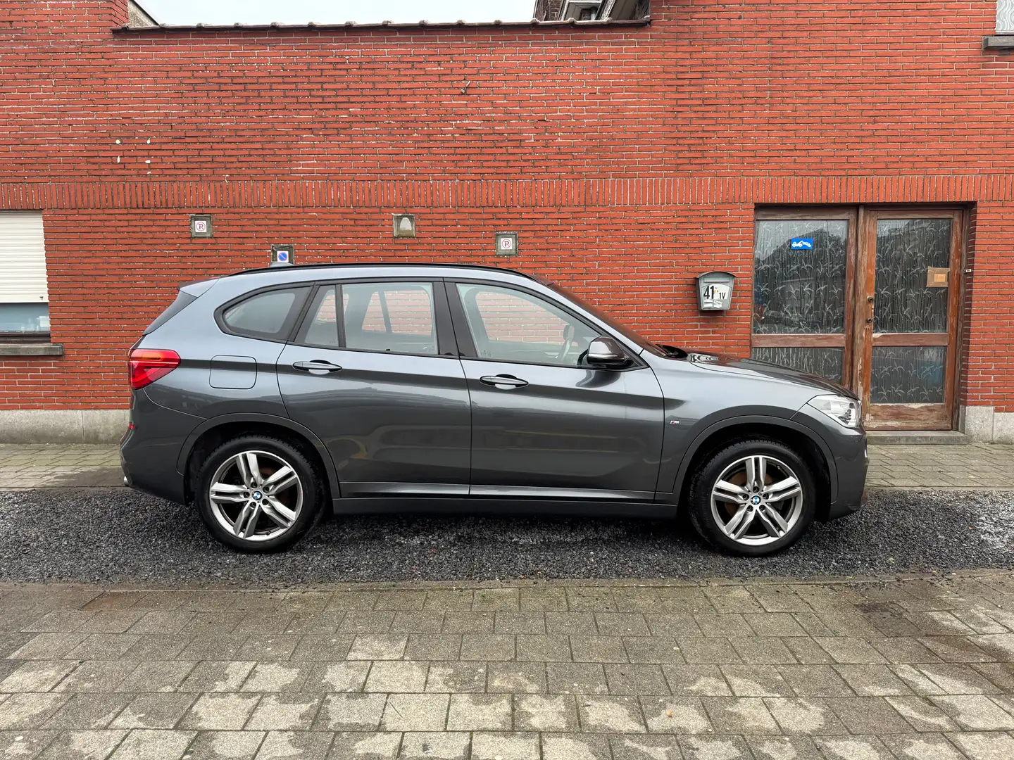 BMW X1 X1 2.0 dAS xDrive18 AdBlue !!!MOTEUR CASSÉ!!! Gris - 2
