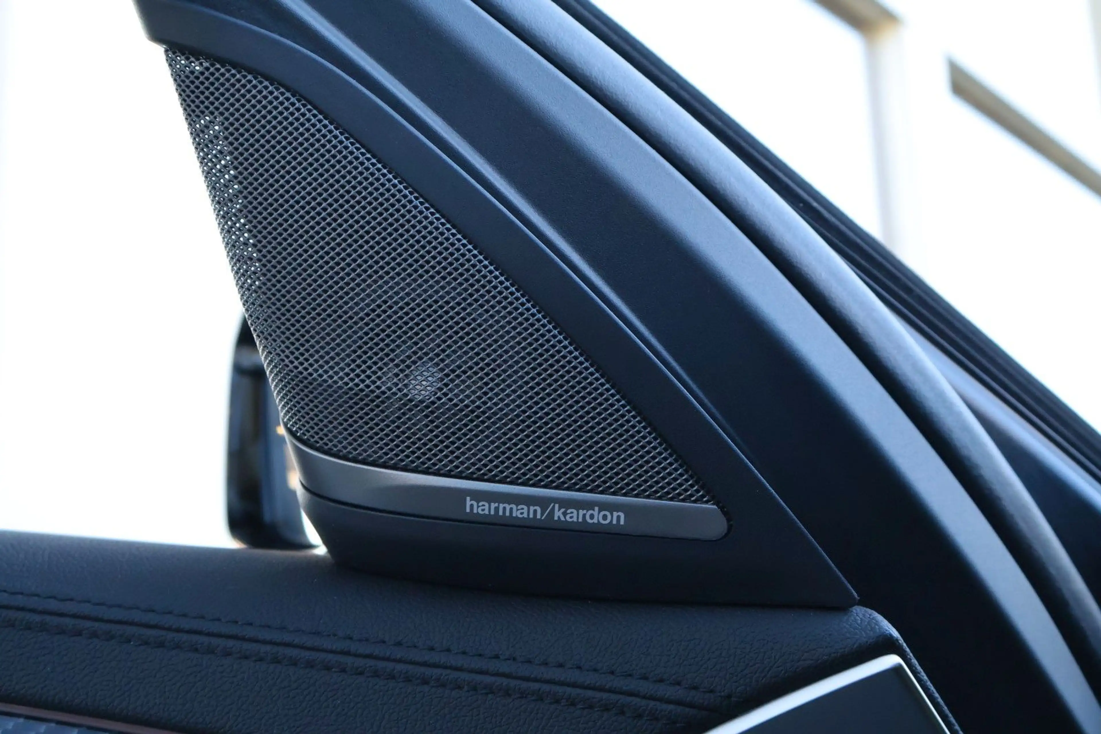 BMW 550 i xDrive/H&K/HUD/SOFTCLOSE/CARPLAY/KAMERA — photo 11