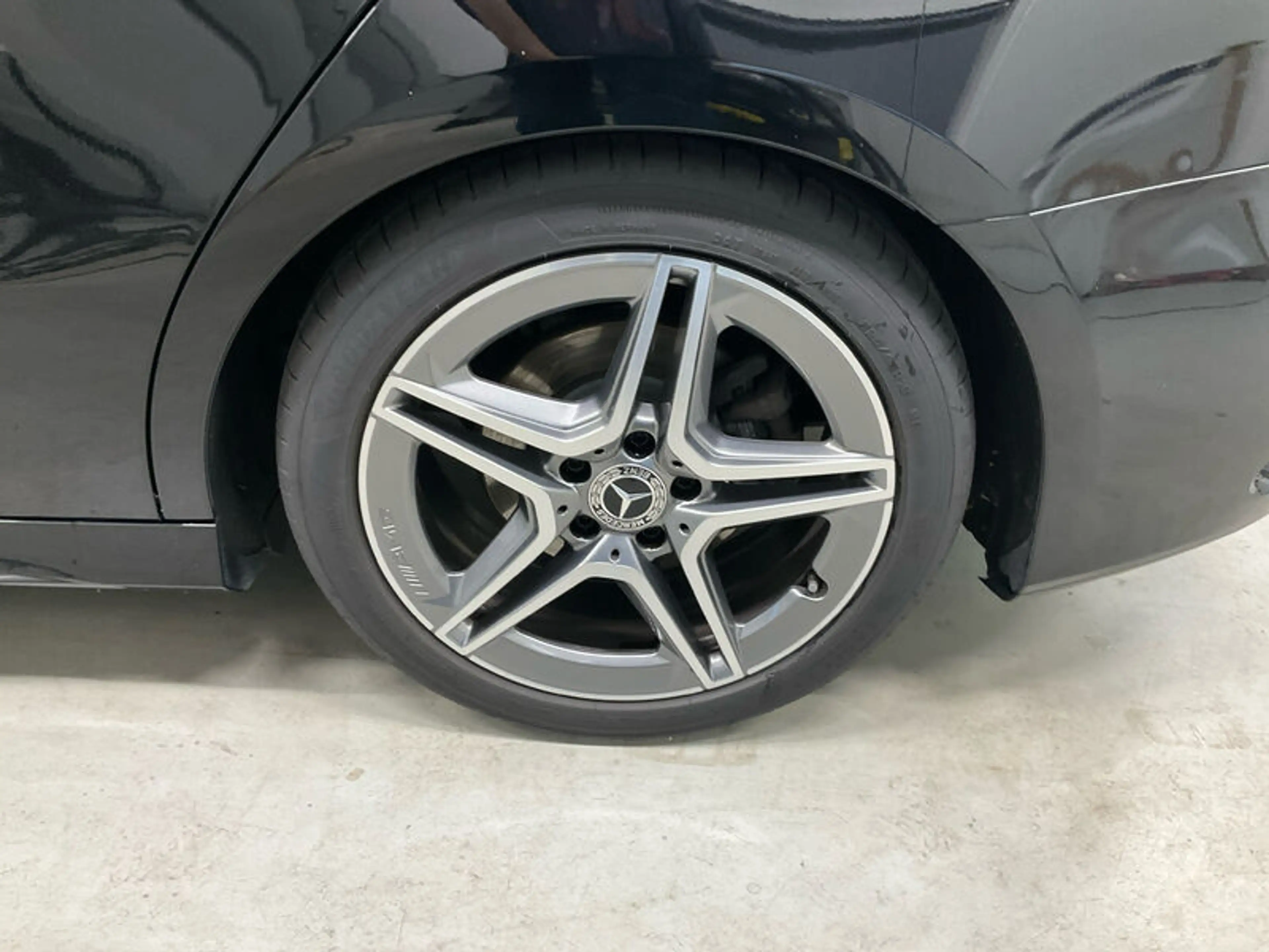 Mercedes-Benz A 220 A 220 NAVI SPORTSITZE KLIMAAUT LED RADIO TEMPO MFL SHZ VC T-Leder — photo 12