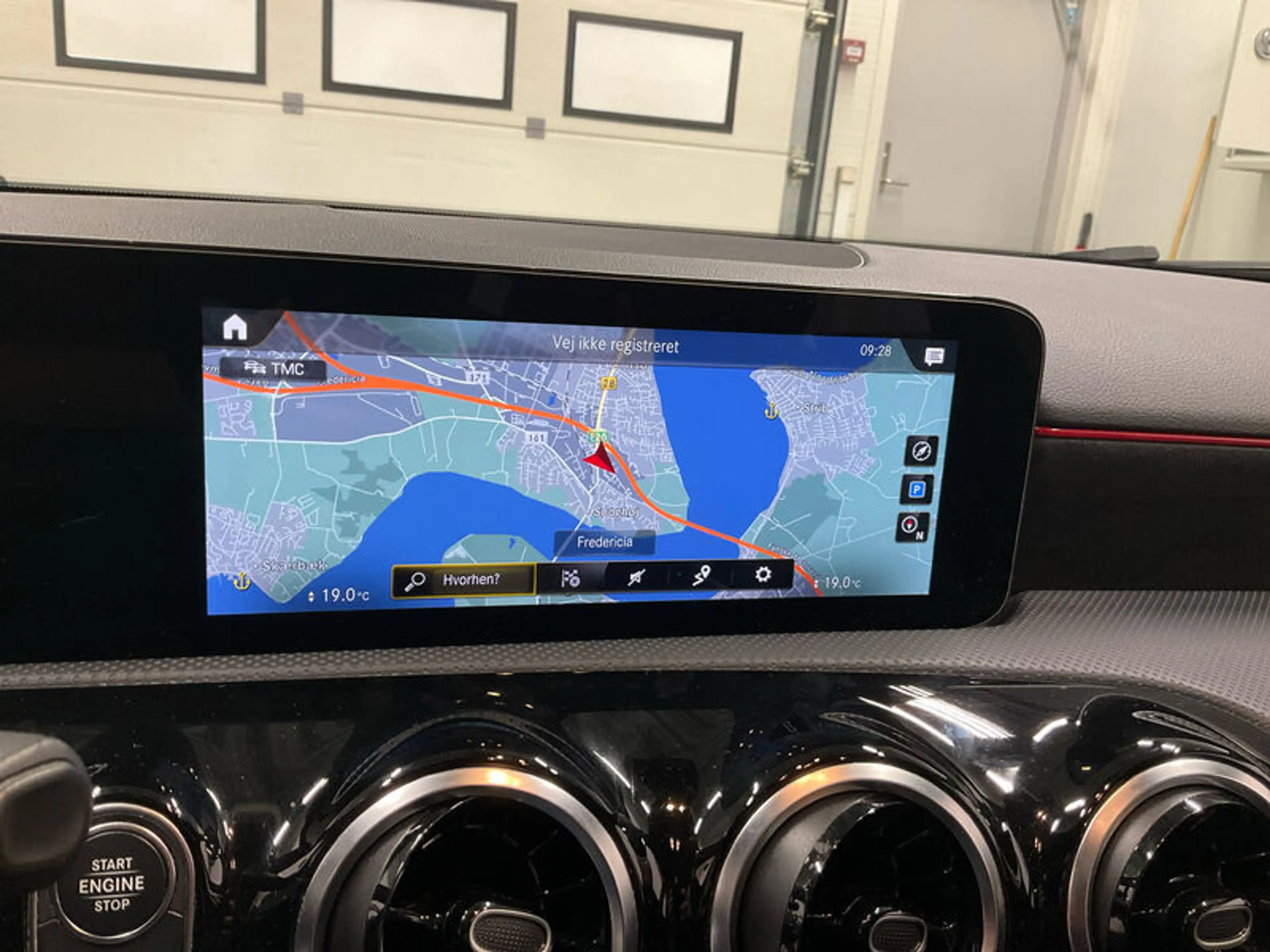 Mercedes-Benz A 220 A 220 NAVI SPORTSITZE KLIMAAUT LED RADIO TEMPO MFL SHZ VC T-Leder — photo 7