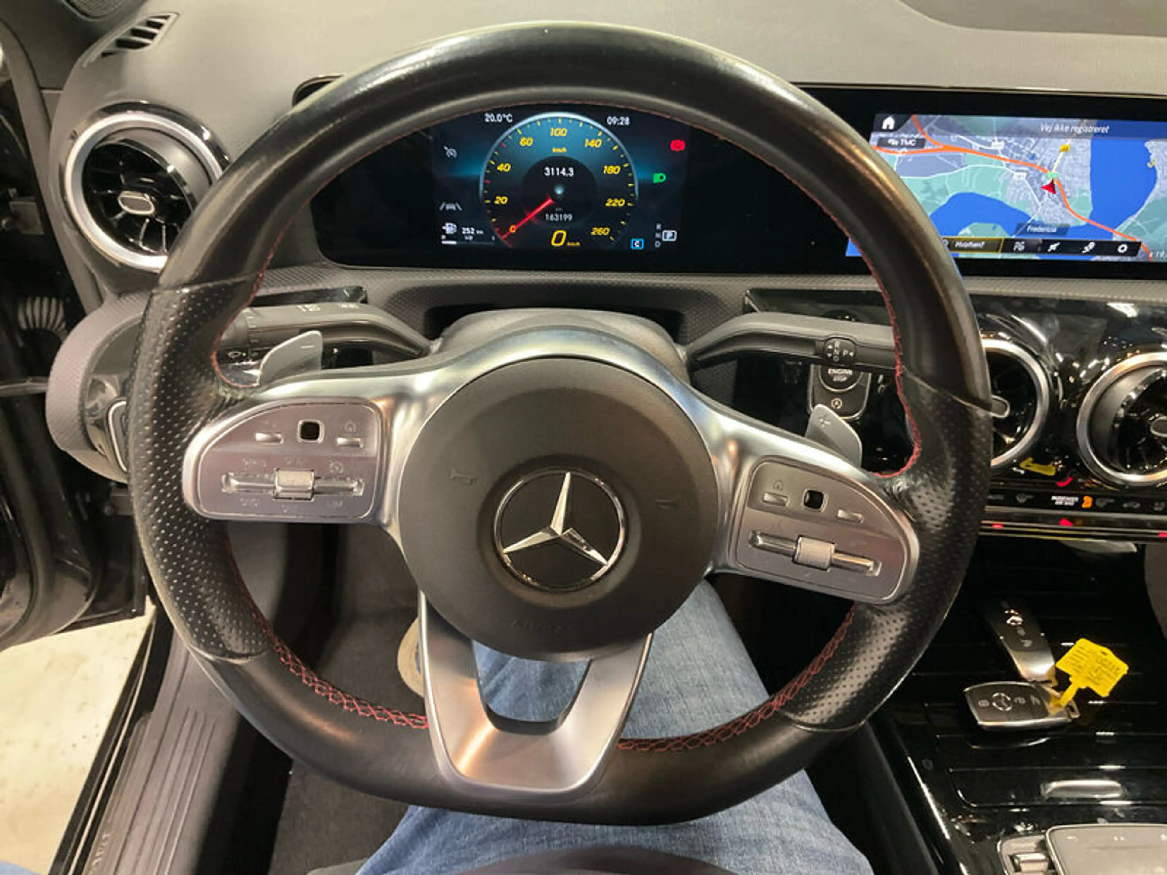 Mercedes-Benz A 220 A 220 NAVI SPORTSITZE KLIMAAUT LED RADIO TEMPO MFL SHZ VC T-Leder — photo 8