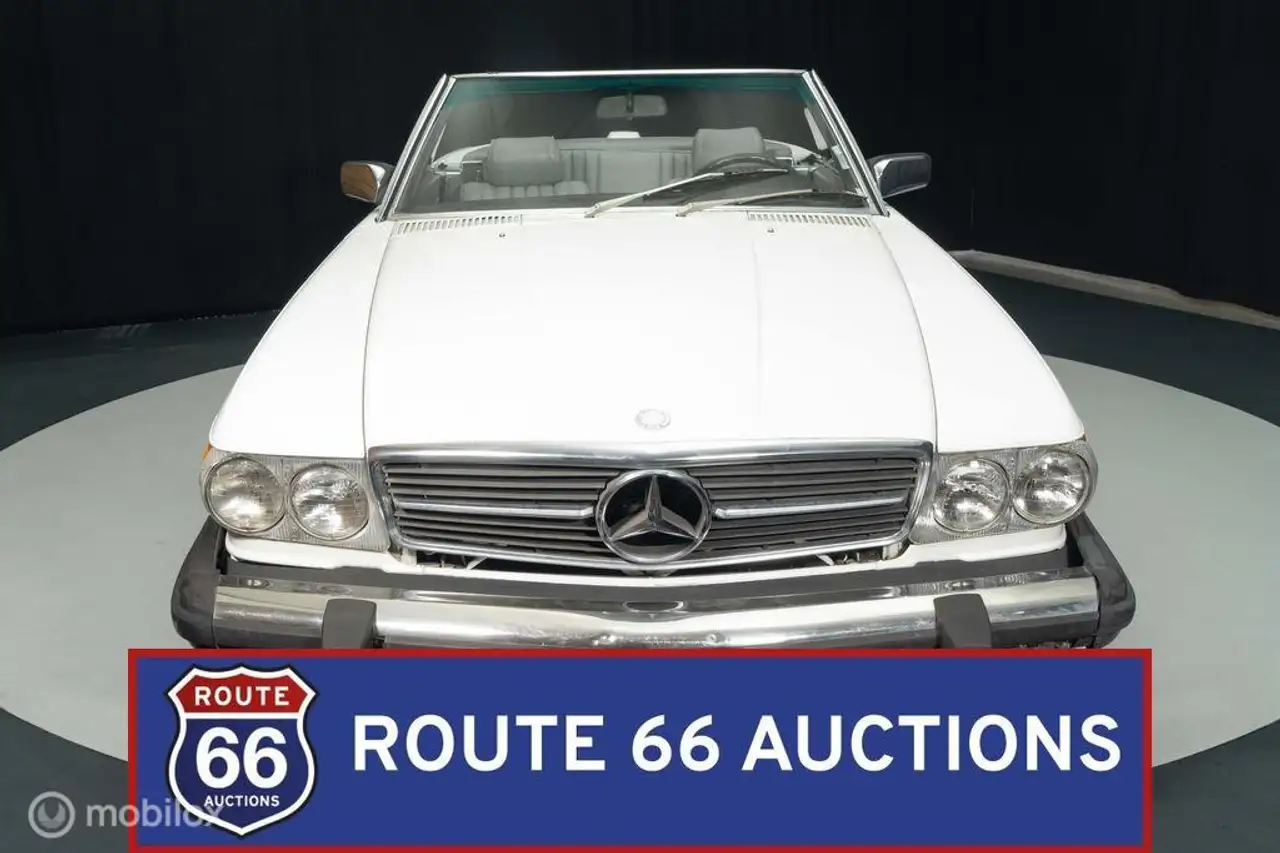 Mercedes-Benz SL 560, foto 3