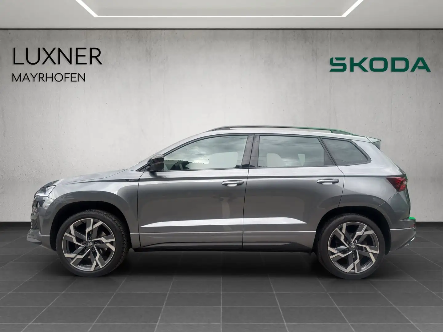 Skoda Karoq 4x4 Sportline TDI DSG Grau - 2
