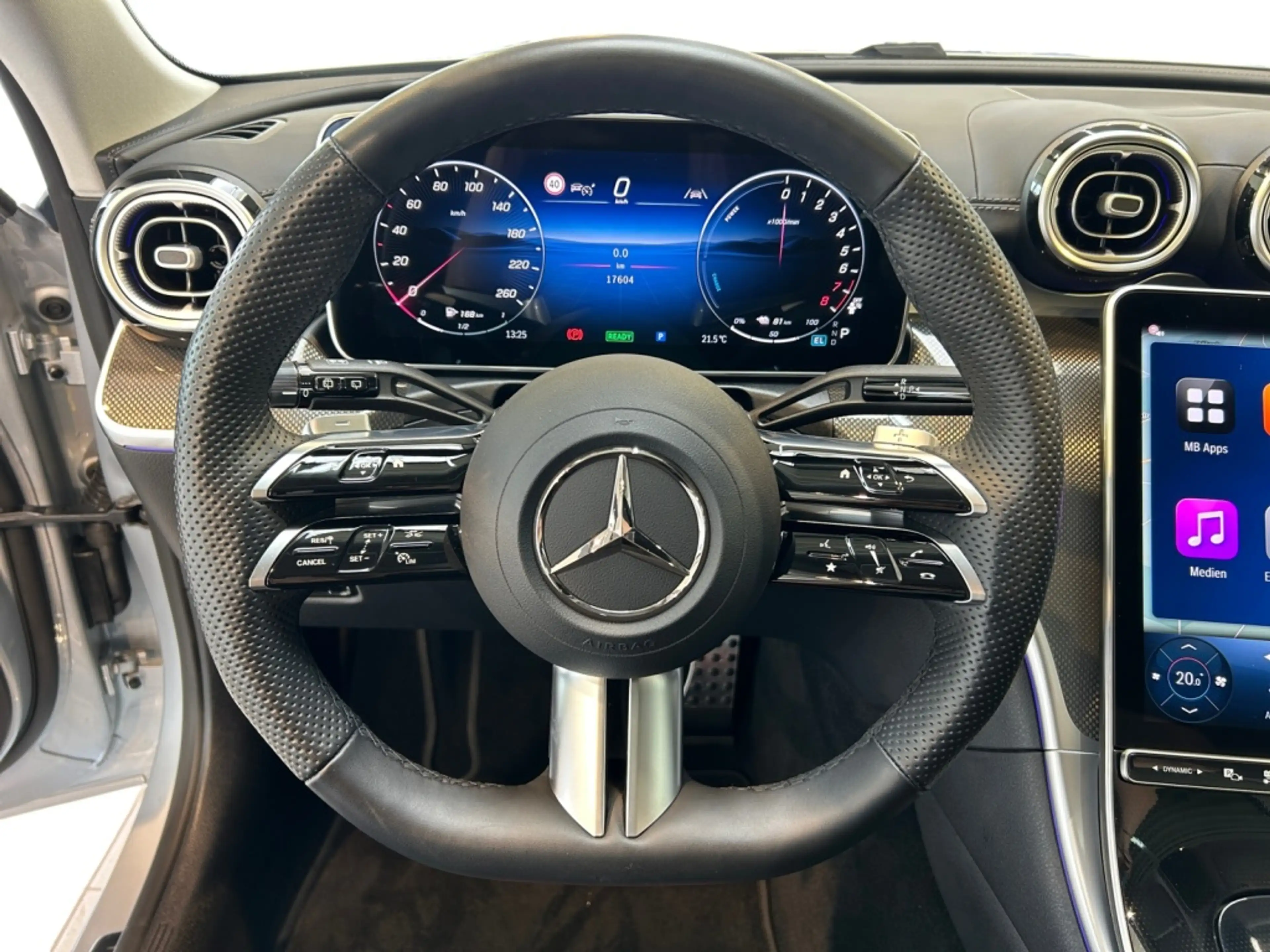 Mercedes-Benz C 300 T e AMG AMG+MBUX+Night+Pano+SHD+Wide+360 — photo 13