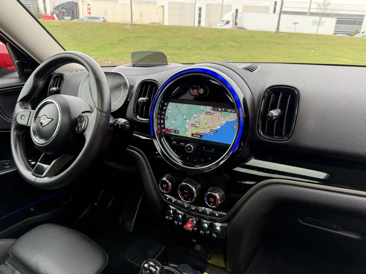 MINI Countryman снимка MINI Countryman