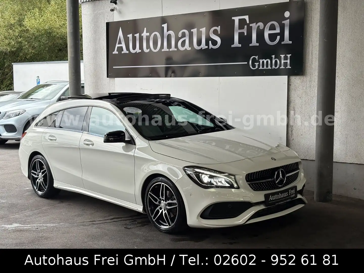 Mercedes-Benz CLA 180 AMG*NIGHT*PANO*LEDER*KAMERA*LED*TOTW* Weiß - 1