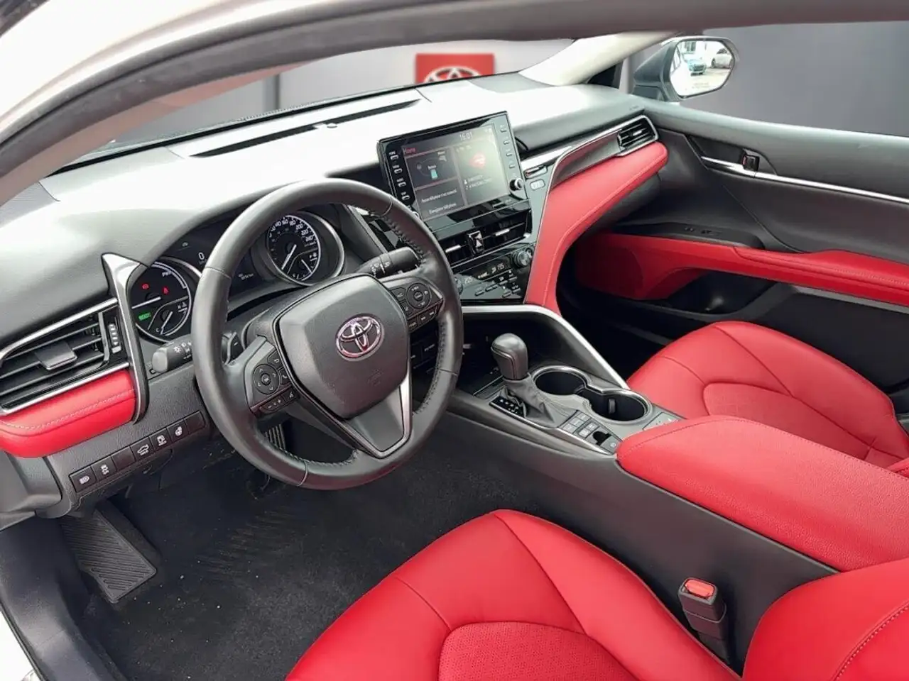 Toyota Camry снимка Toyota Camry