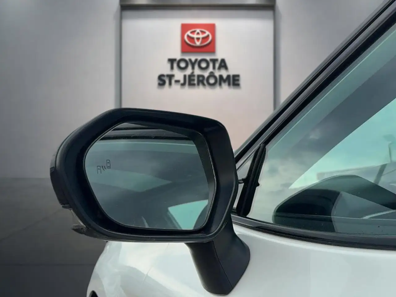 Toyota Camry снимка Toyota Camry