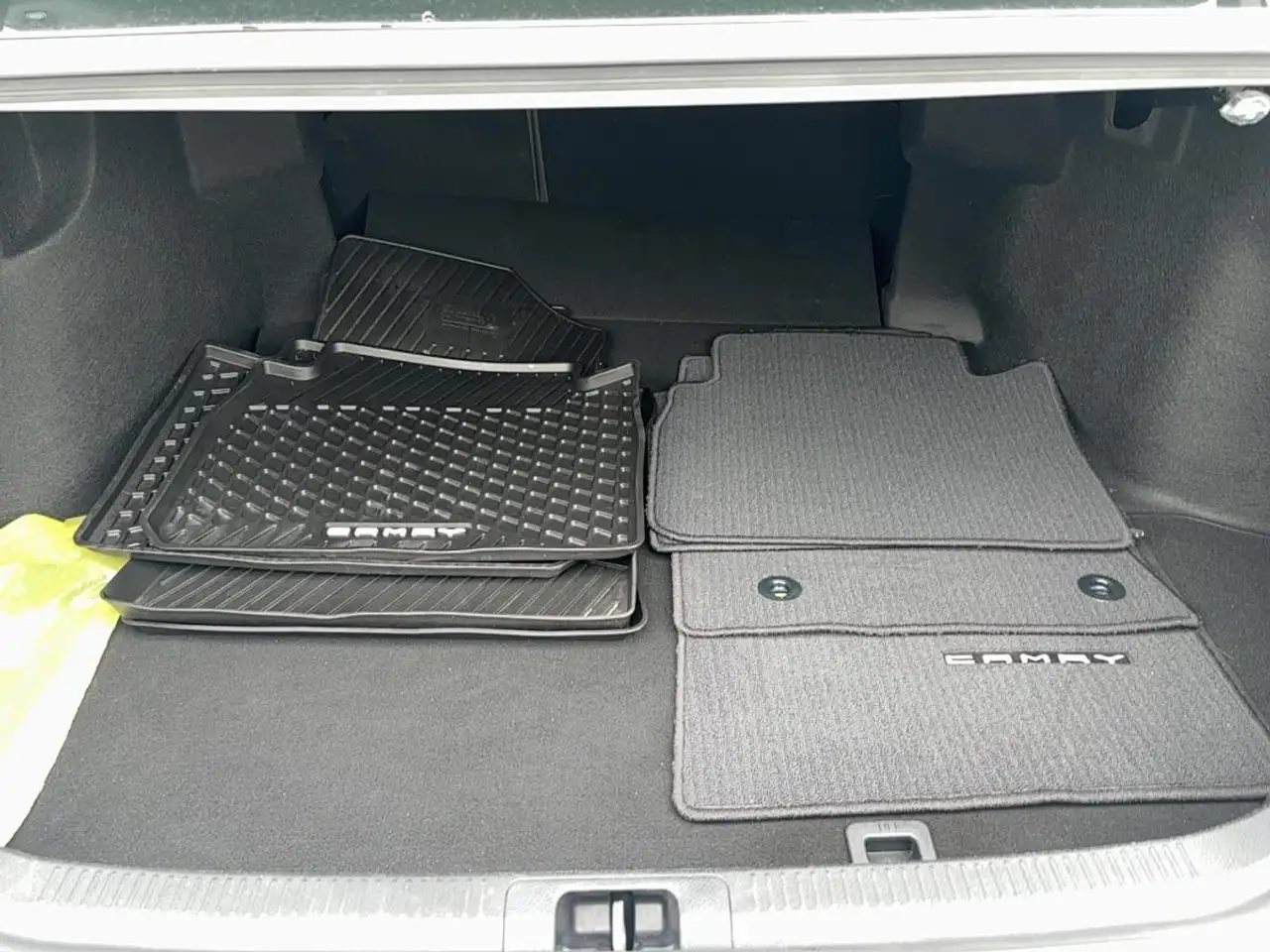 Toyota Camry снимка Toyota Camry