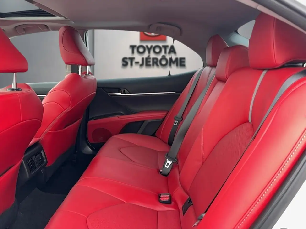 Toyota Camry снимка Toyota Camry